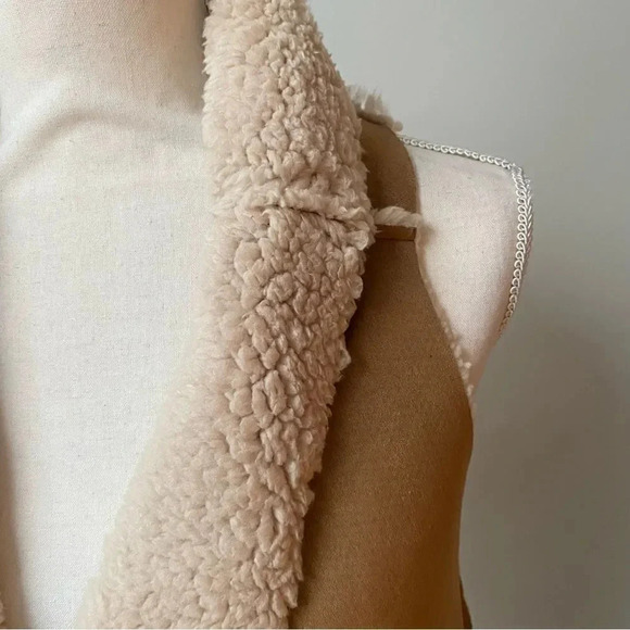 BB Dakota Reversible Vest S Whiskey Brown Faux Suede Sherpa Open Front NWT - Picture 9 of 15
